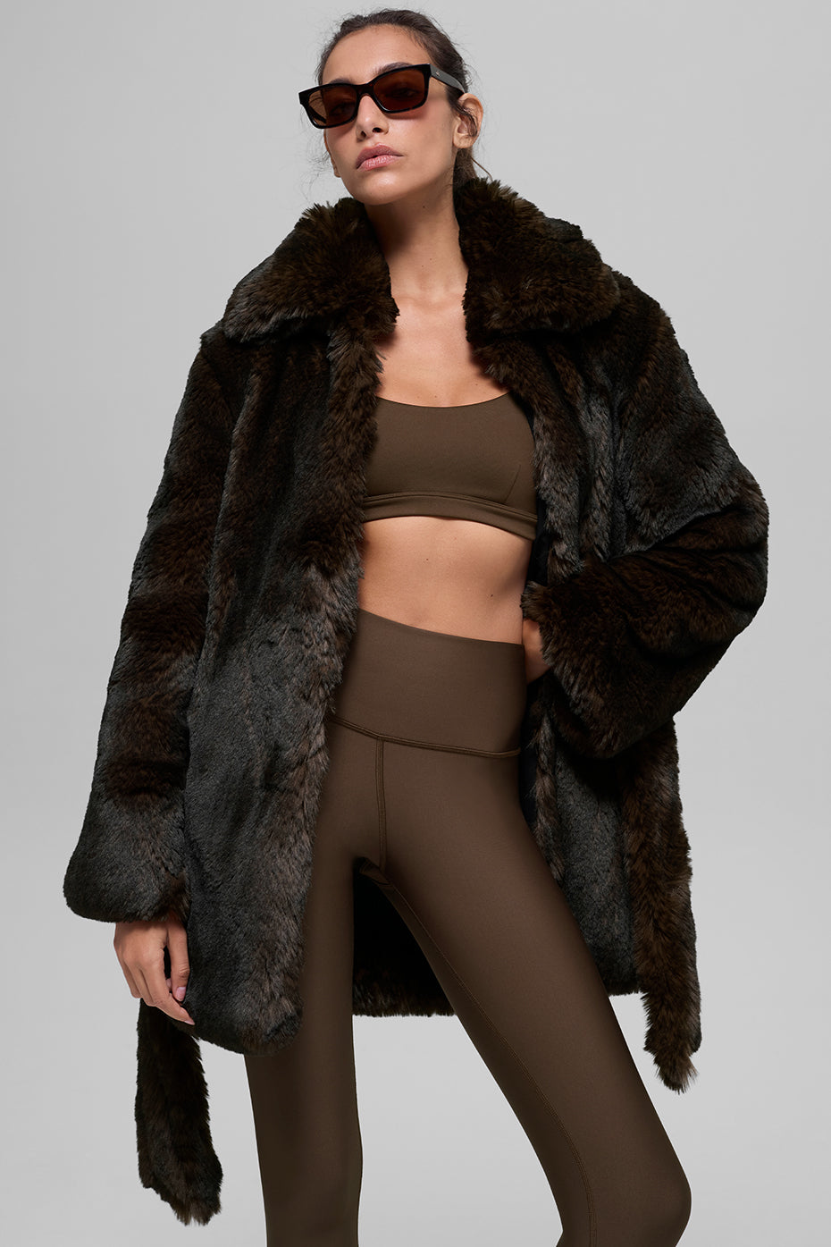 Alo Yoga Faux Fur Starstruck Coat - Midnight Brown/Black