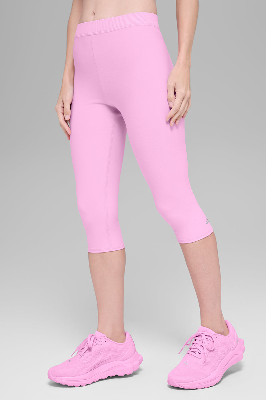 Alo Yoga Alosoft High-Waist Iconic 90's Capri - Candy Heart Pink