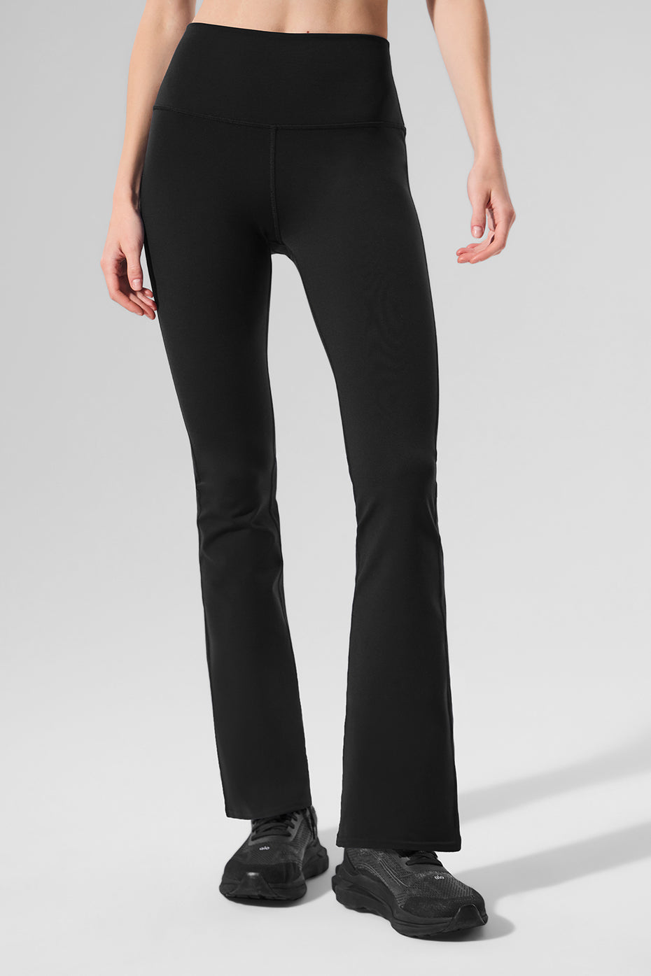 Alo Yoga Airbrush High-Waist Bootcut Legging (Short) - Black