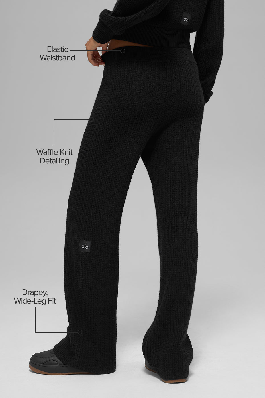 Alo Yoga Cashmere High-Waist Plush Waffle Pant - Black