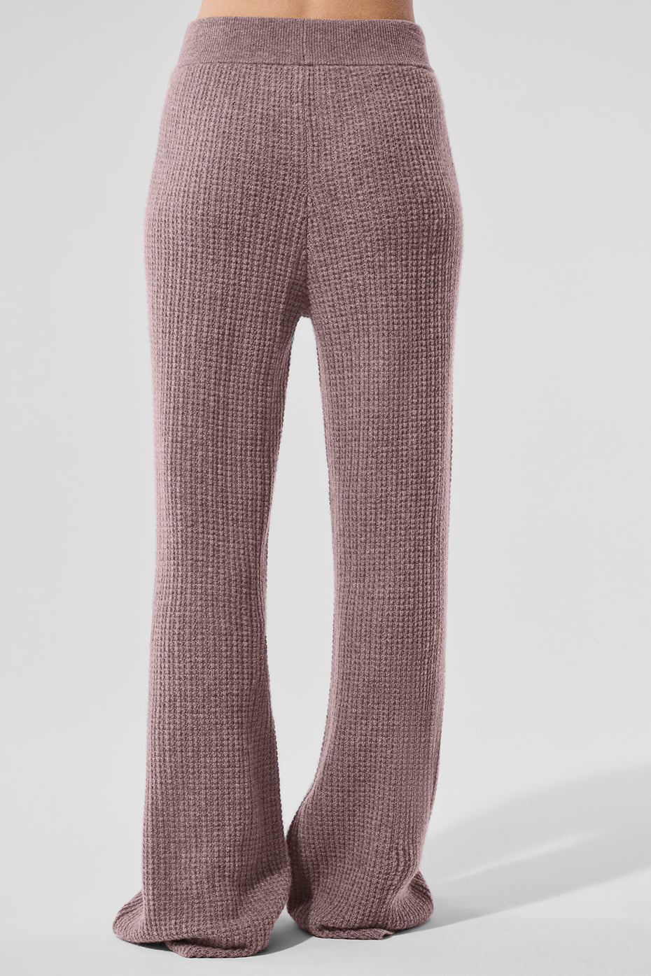 Alo Yoga Cashmere High-Waist Plush Waffle Pant - Mushroom Heather