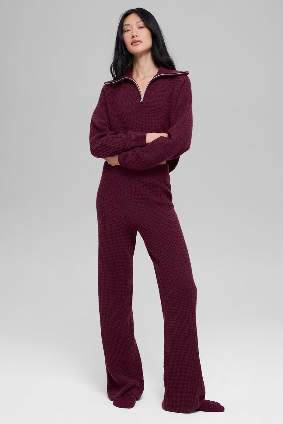 Alo Yoga Cashmere High-Waist Plush Waffle Pant - Burgundy