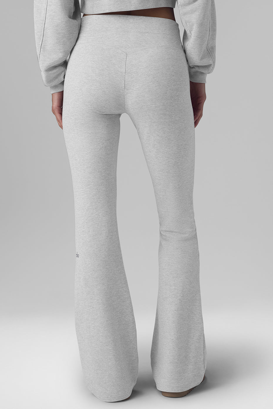 Alo Yoga Sway Bootcut Sweatpant - Athletic Heather Grey