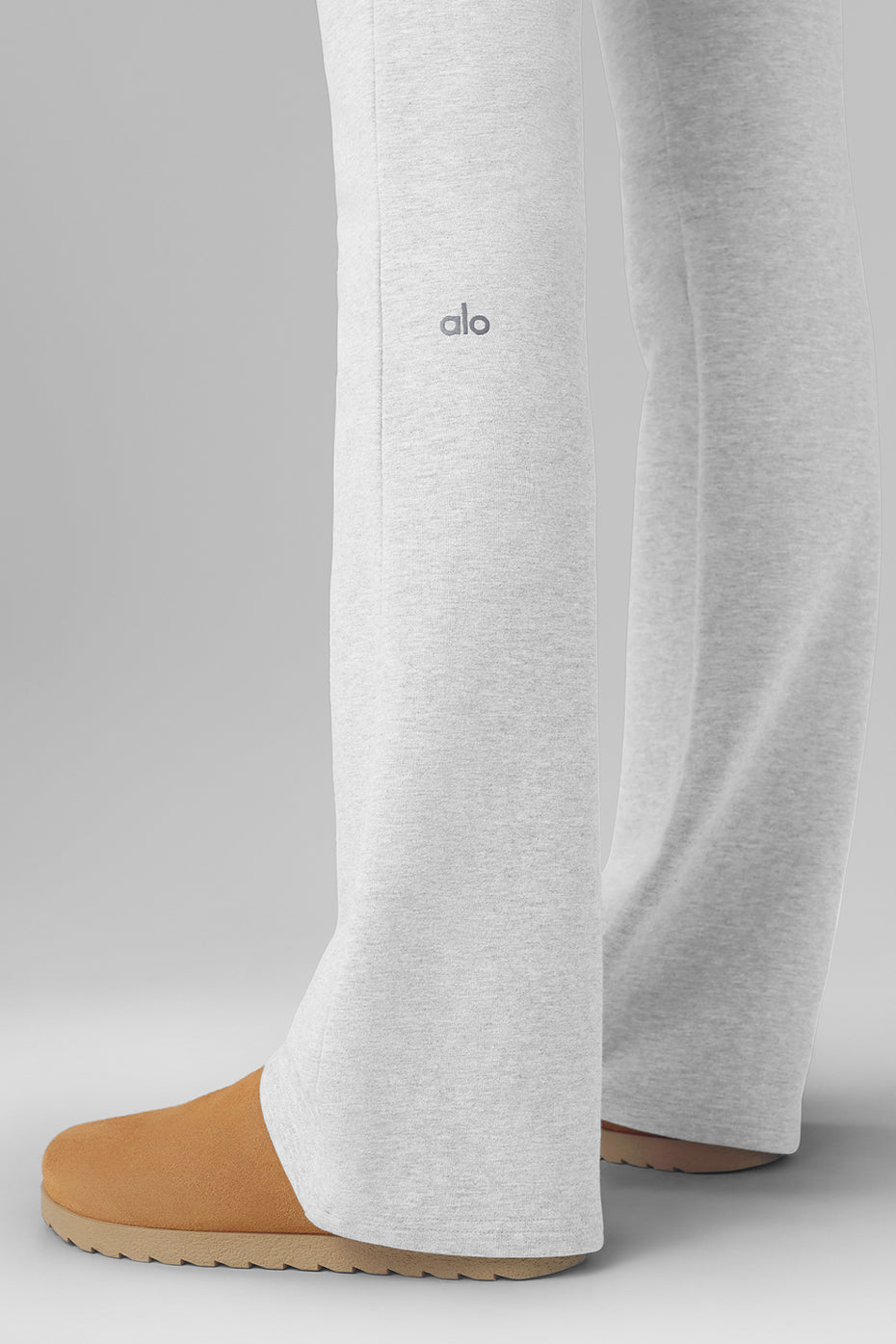 Alo Yoga Sway Bootcut Sweatpant - Athletic Heather Grey
