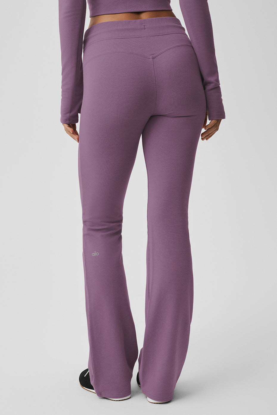 Alo Yoga Sway Bootcut Sweatpant - Plum Kiss