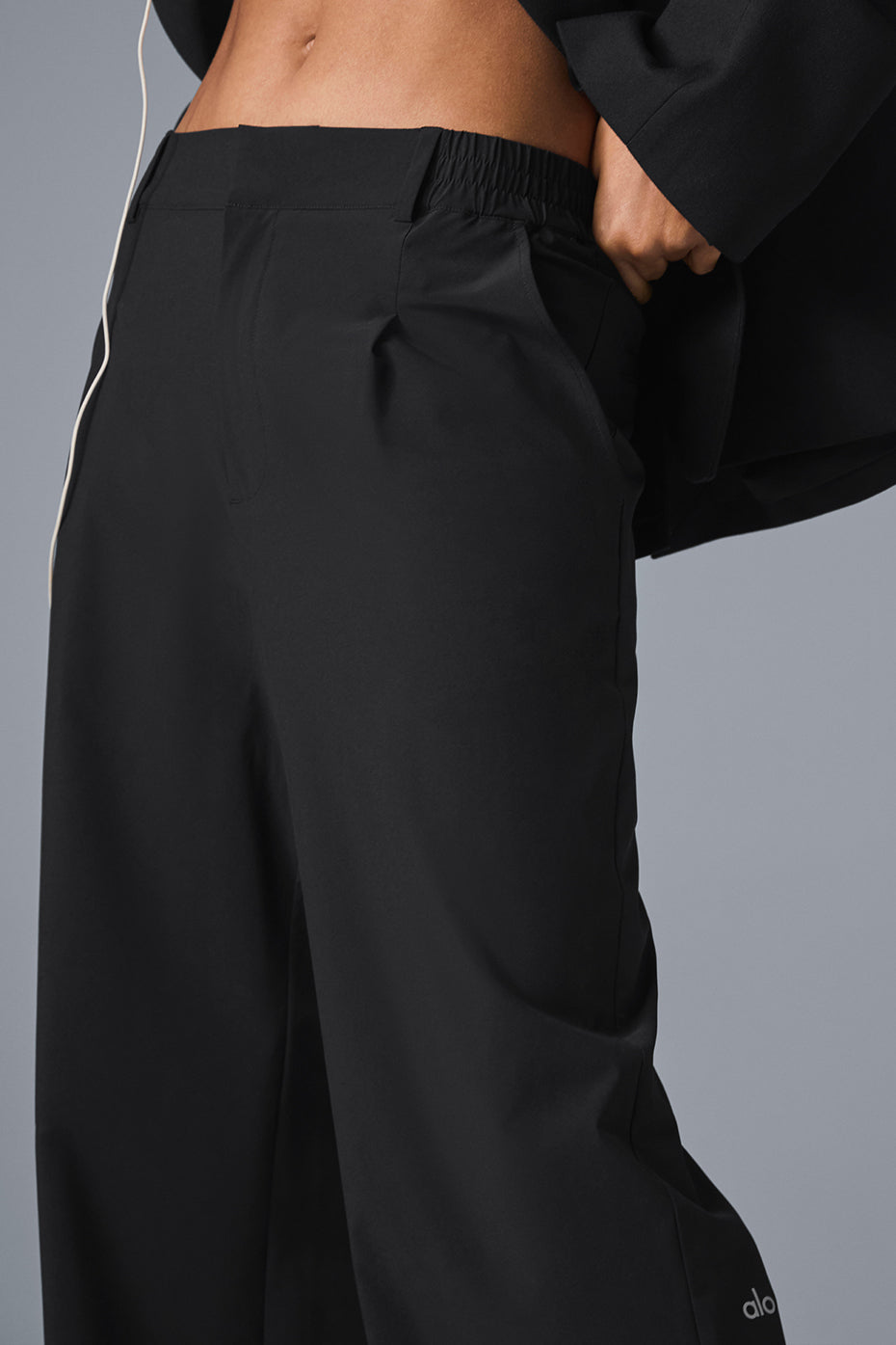 Alo Yoga High-Waist Pursuit Trouser (Long) - Black