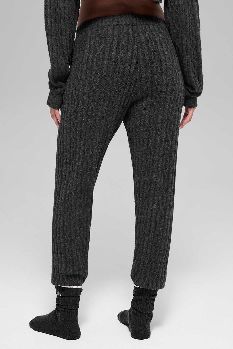 Alo Yoga Cable Knit Winter Bliss Pant - Dark Heather Grey
