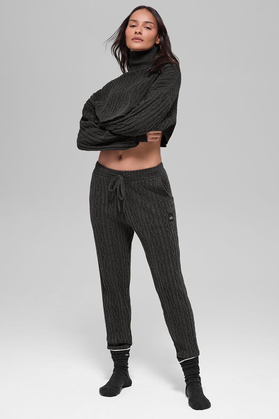 Alo Yoga Cable Knit Winter Bliss Pant - Dark Heather Grey