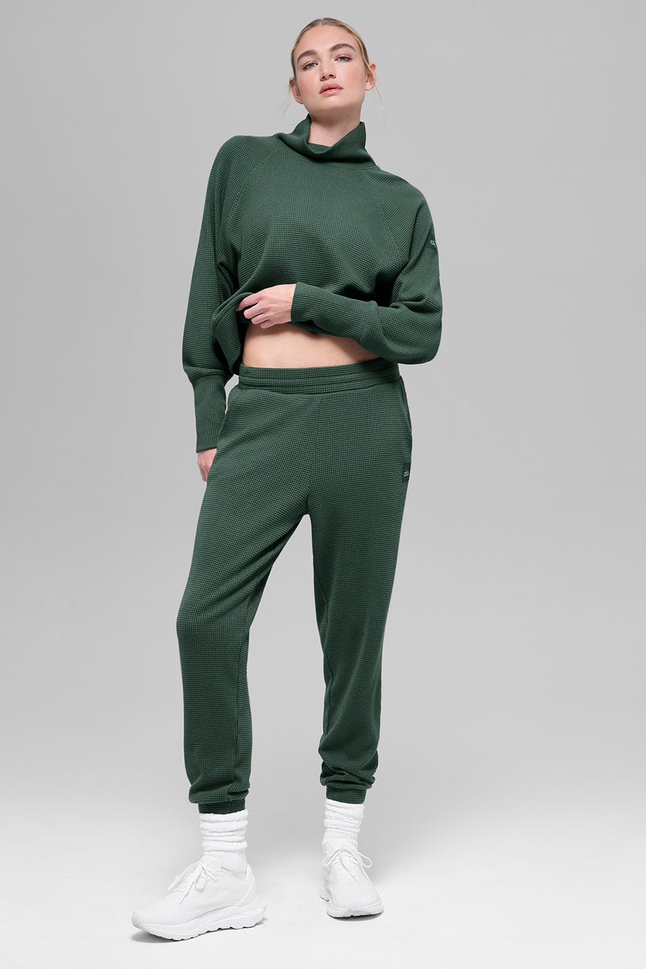 Alo Yoga Waffle Weekend Escape Jogger - Clover Green