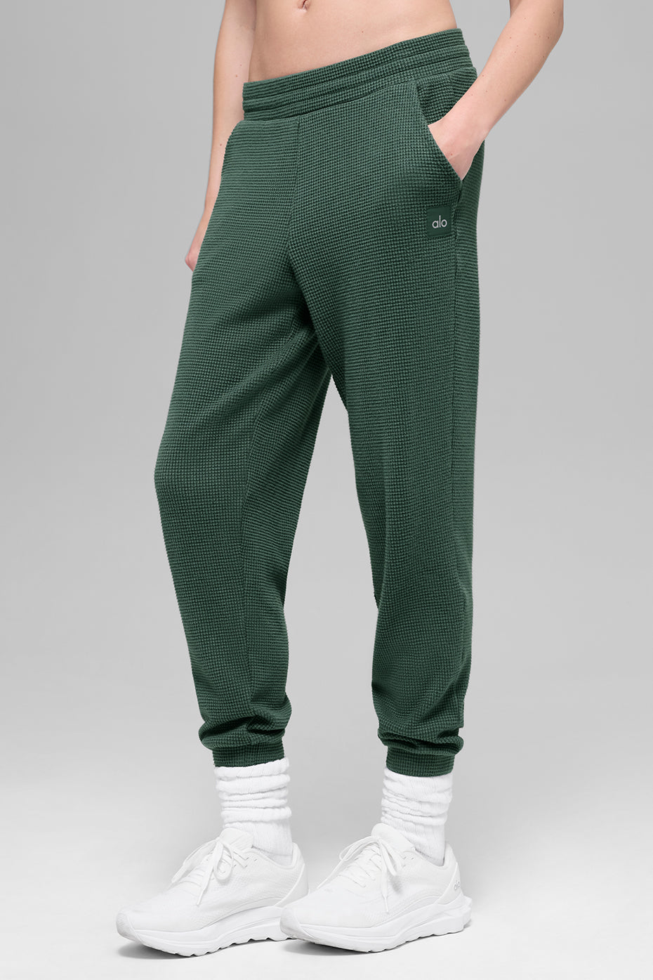Alo Yoga Waffle Weekend Escape Jogger - Clover Green