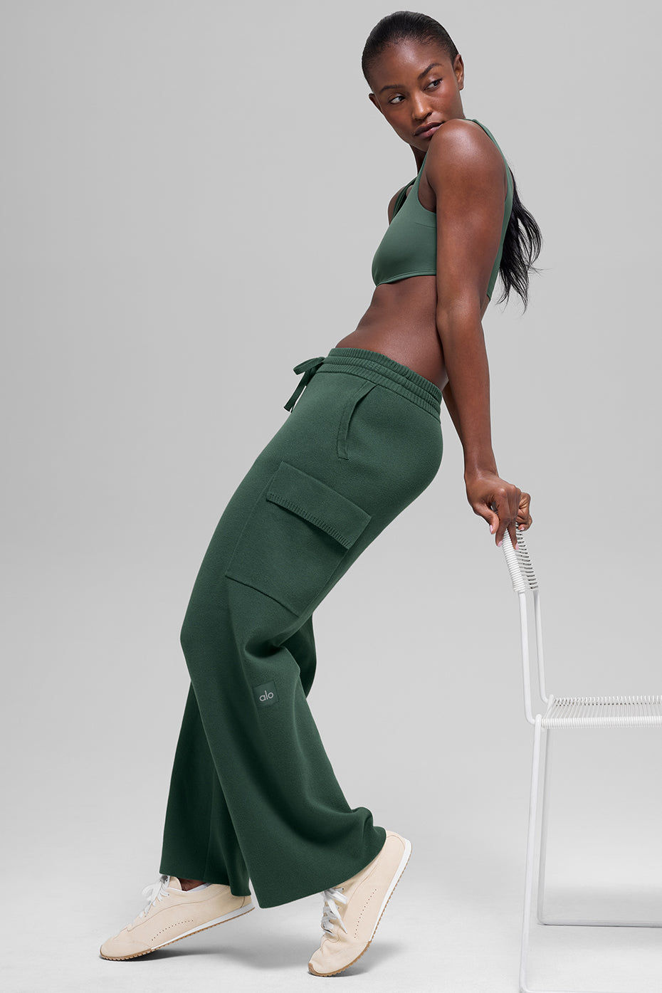 Alo Yoga Scholar Knit High-Waist Cargo Pant - Clover Green