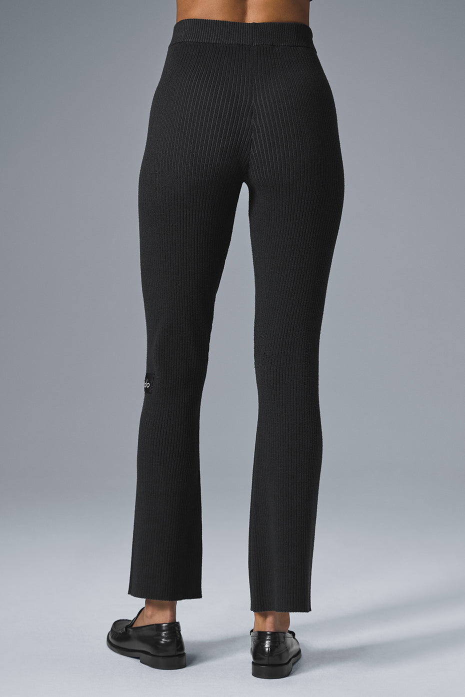 Alo Yoga Denim Knit High-Waist Flare Pant - Black/Anthracite