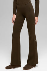 Alo Yoga Denim Knit High-Waist Flare Pant - Espresso/Black