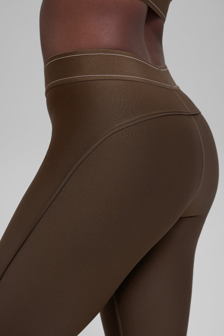 Alo Yoga Airlift High-Waist Suit Up Legging - Espresso