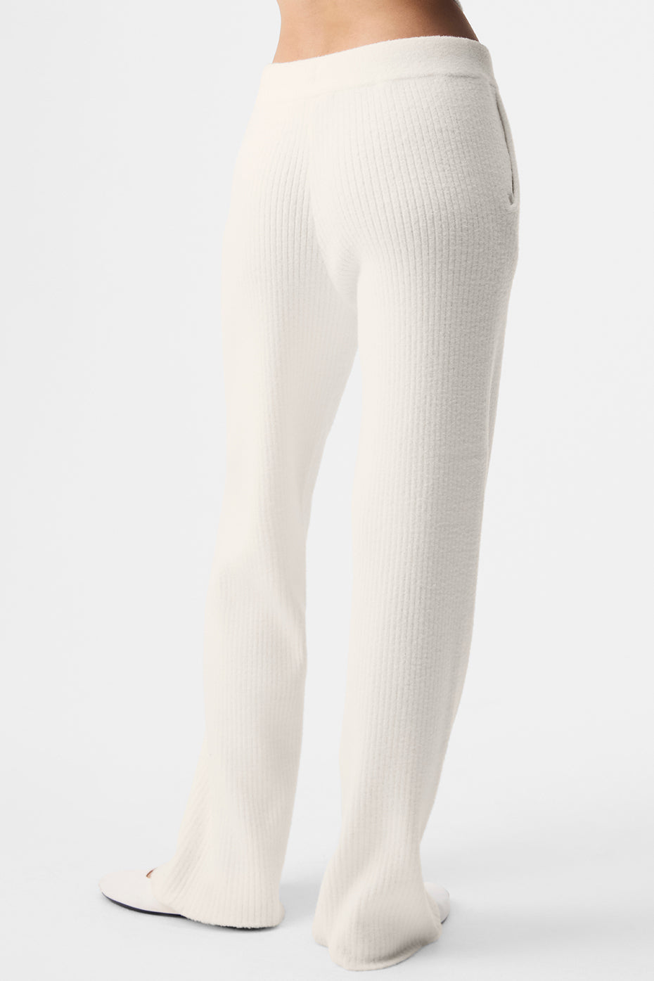Alo Yoga Snuggle Up Sweater High-Waist Wide Leg Pant - Ivory