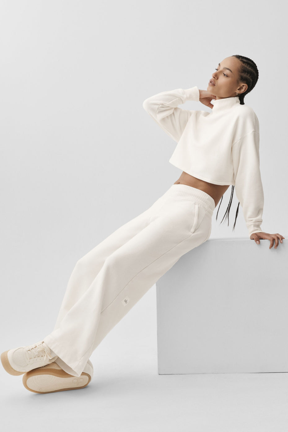 Alo Yoga Serenity Wide Leg Sweatpant - Ivory