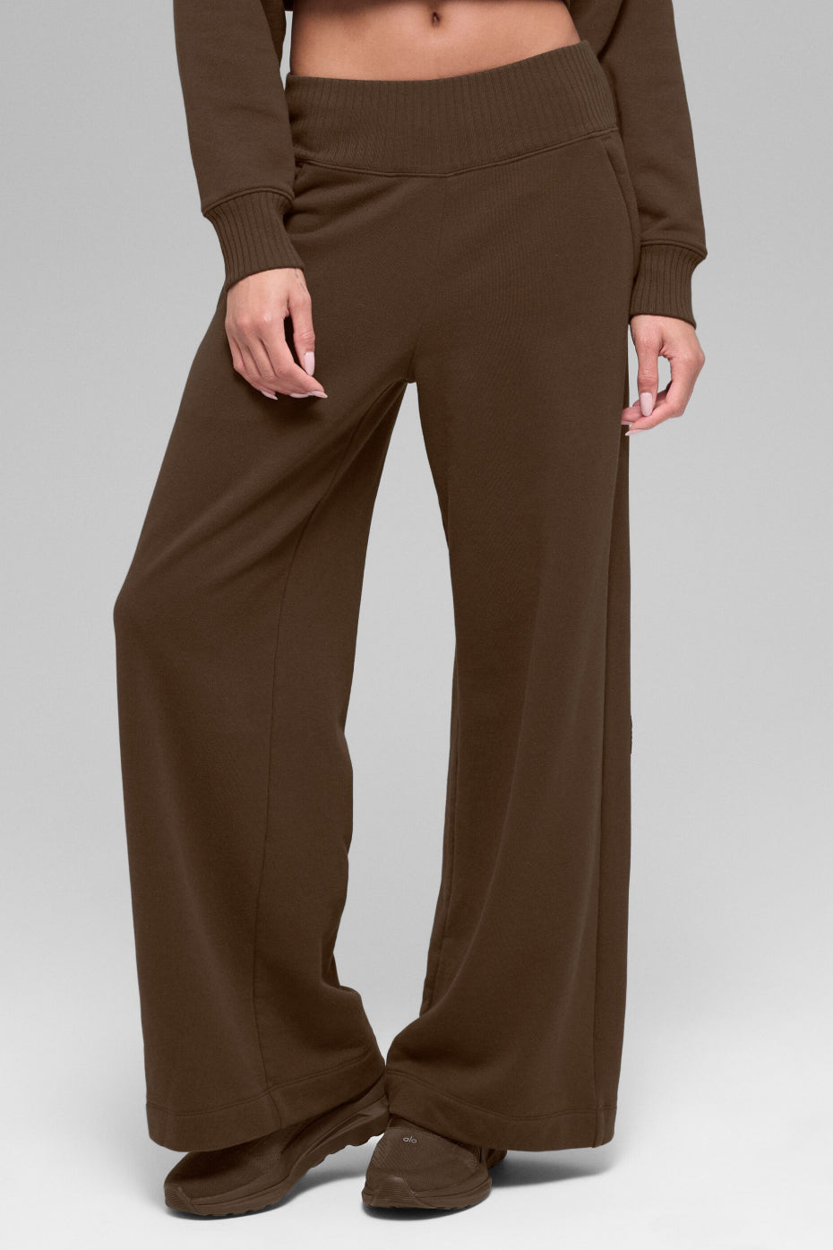 Alo Yoga Serenity Wide Leg Sweatpant - Espresso