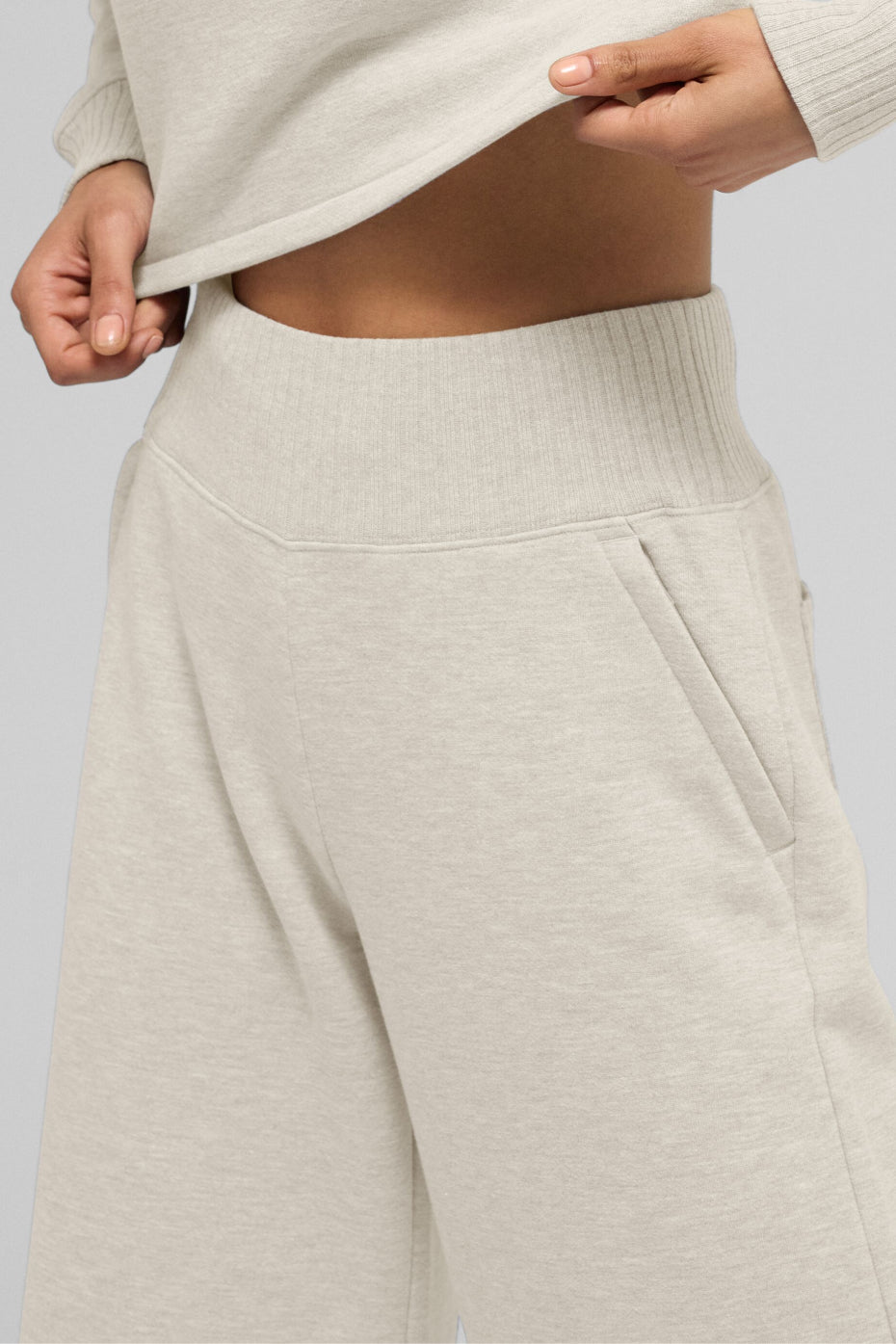 Alo Yoga Serenity Wide Leg Sweatpant - Oatmeal Heather