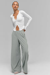 Alo Yoga Breezy Wide Leg Pant (Long) - Lunar Grey