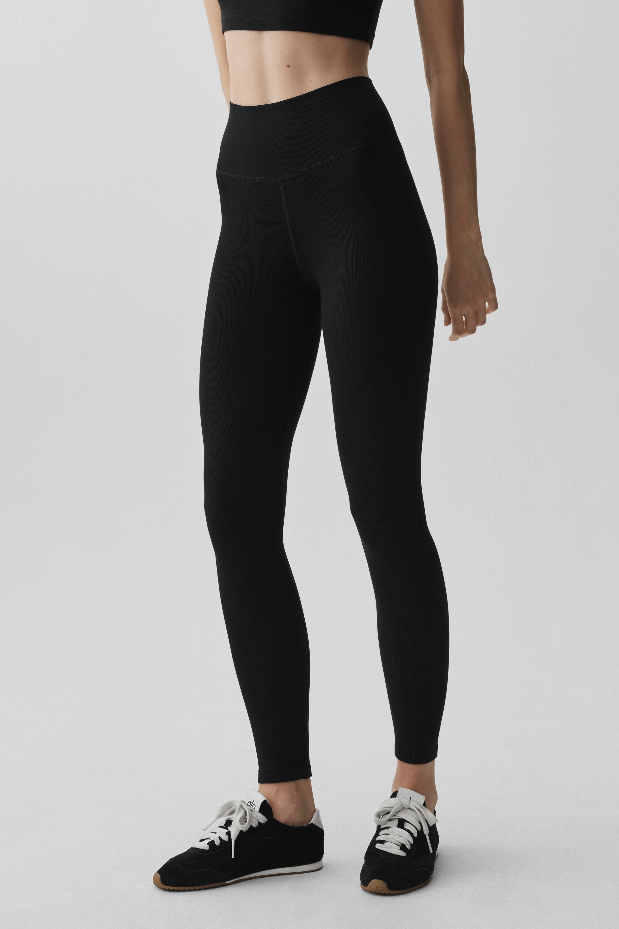 Alo Yoga Seamless Modal Ribbed High-Waist 7/8 Legging - Black