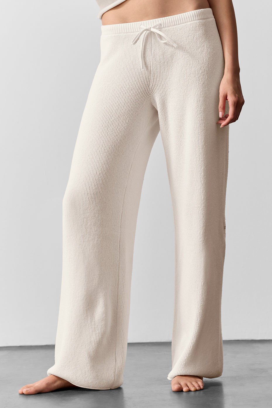 Alo Yoga Supernatural Sweater Pant - Ivory