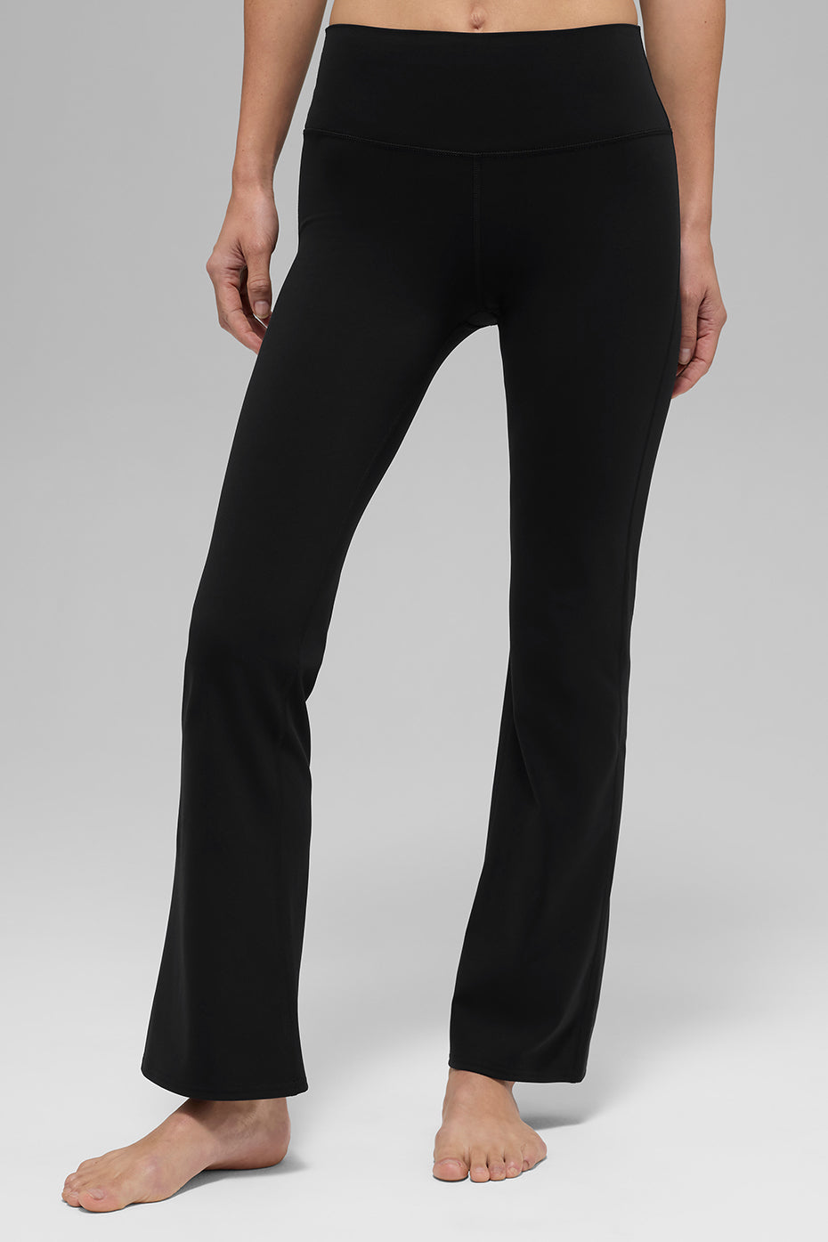 Alo Yoga ALO Softsculpt High-Waist Bootcut Legging (Short) - Black