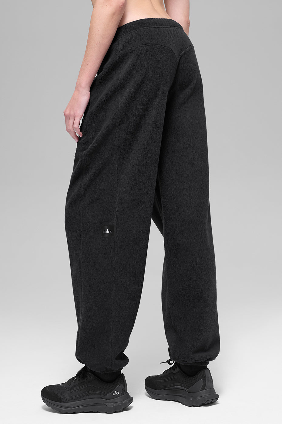 Alo Yoga Polar Fleece High-Waist Retreat Jogger - Black