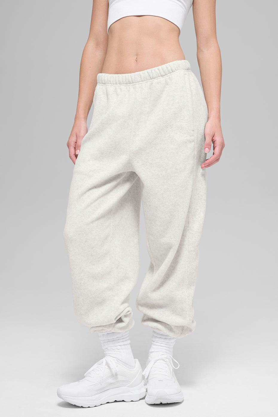 Alo Yoga Polar Fleece High-Waist Retreat Jogger - White Heather Grey