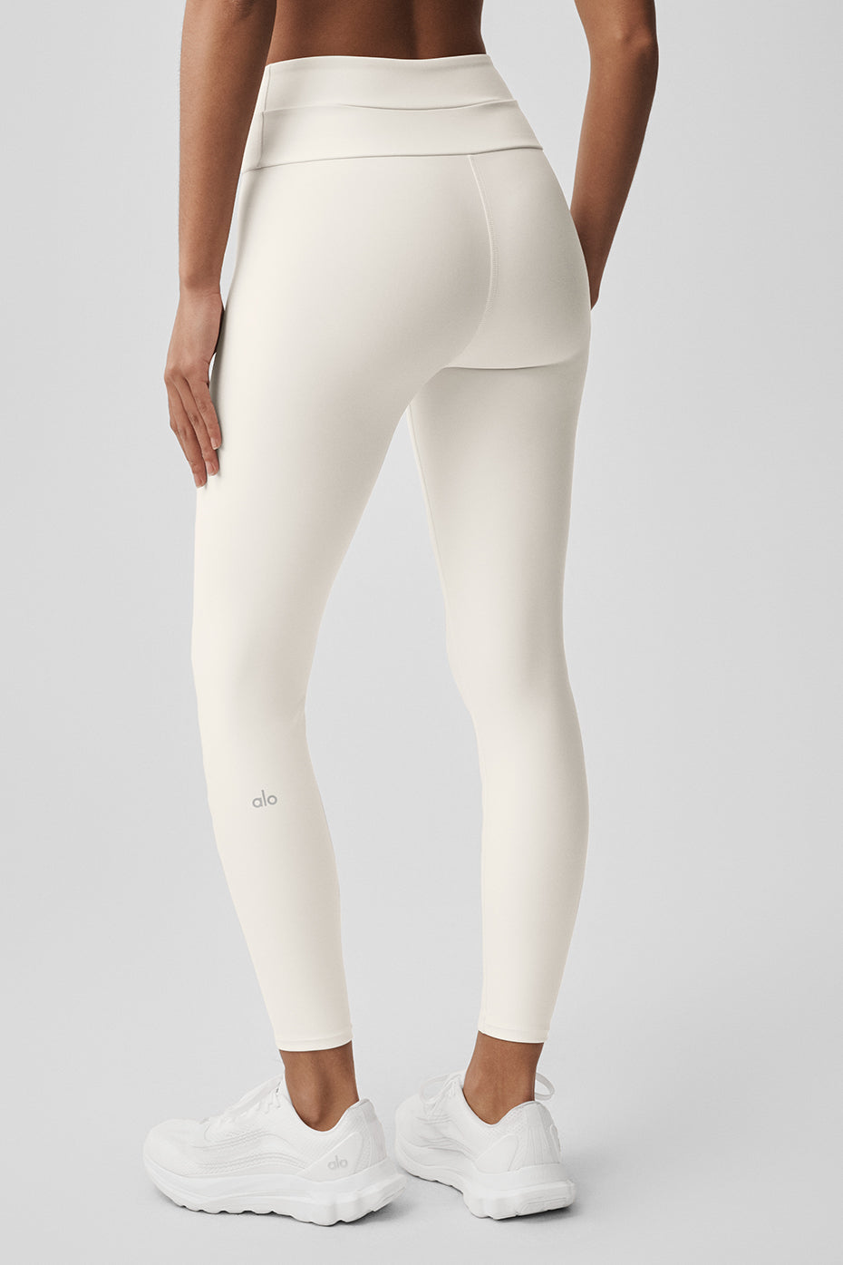 Alo Yoga Airlift High-Waist 7/8 Horizon Legging - Ivory