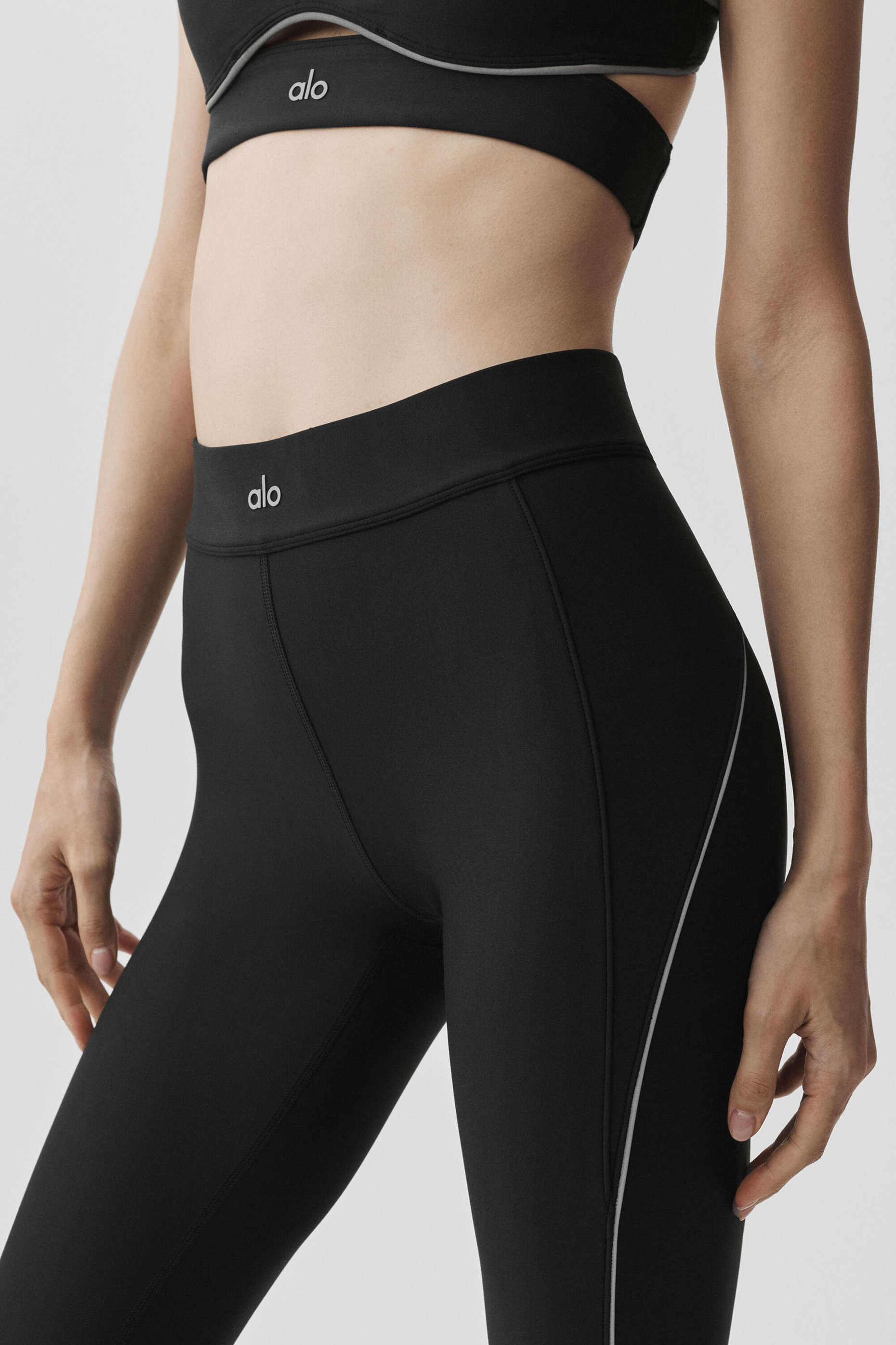 Alo Yoga Airlift High-Waist 7/8 Speedwork Legging - Black