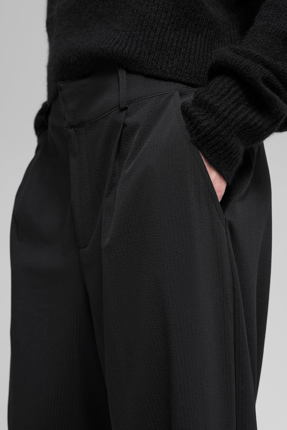 Alo Yoga High-Waist Dreamscape Trouser (Short) - Black