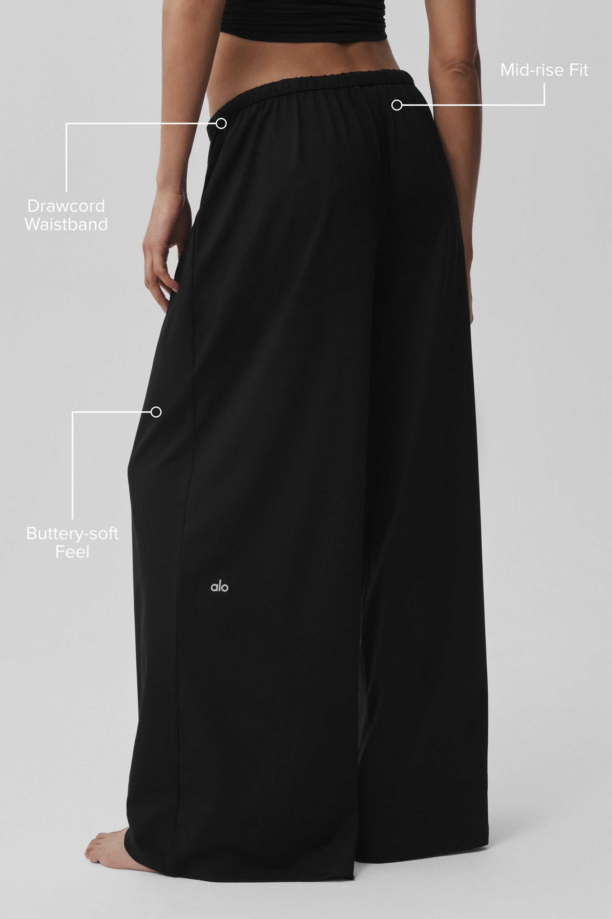 Alo Yoga Alosoft Mid-Rise Finesse Wide Leg Sweatpant - Black