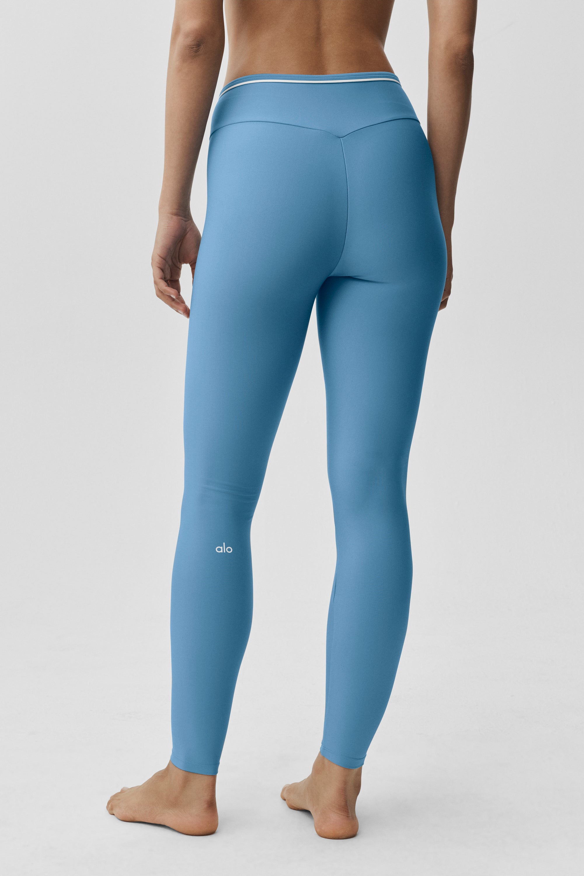Alo Yoga Airlift High-Waist Trifecta Legging - California Blue/White