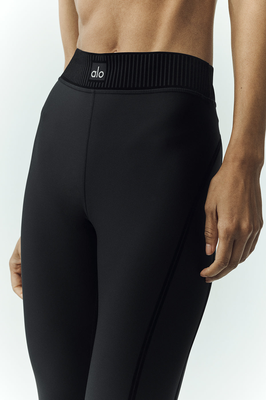 Alo Yoga Airlift Line Up Mirage 7/8 Legging - Black