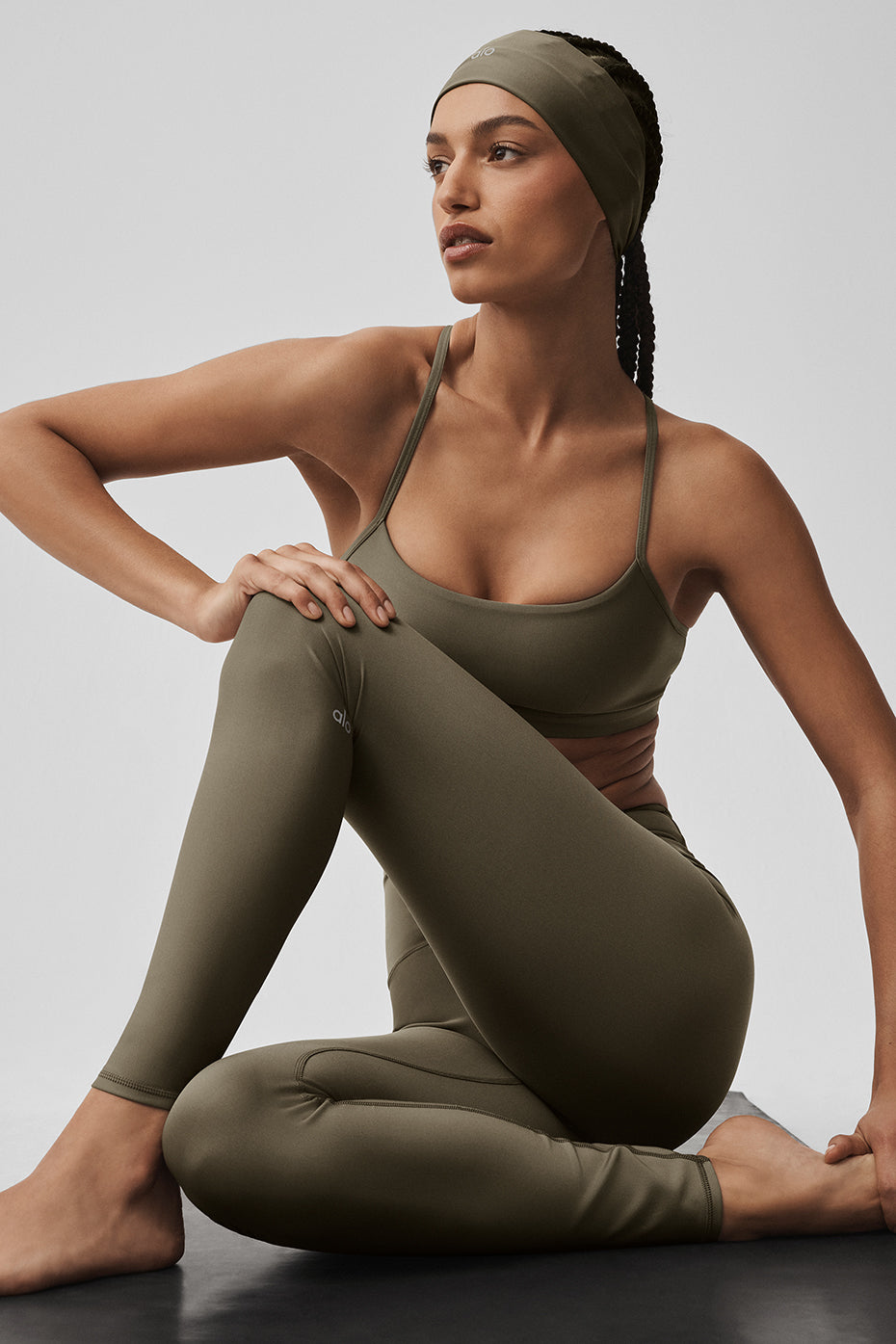 Alo Yoga High-Waist Airlift Legging - Olive Tree