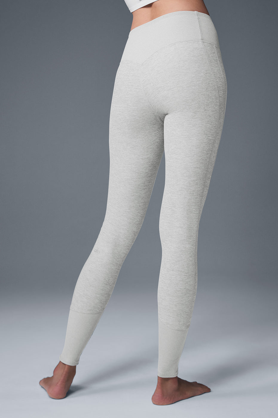 Alo Yoga High-Waist Alosoft Lounge Legging - Athletic Heather Grey
