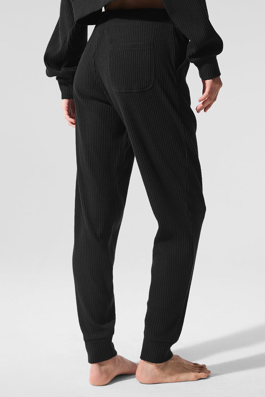 Alo Yoga Muse Sweatpant - Black
