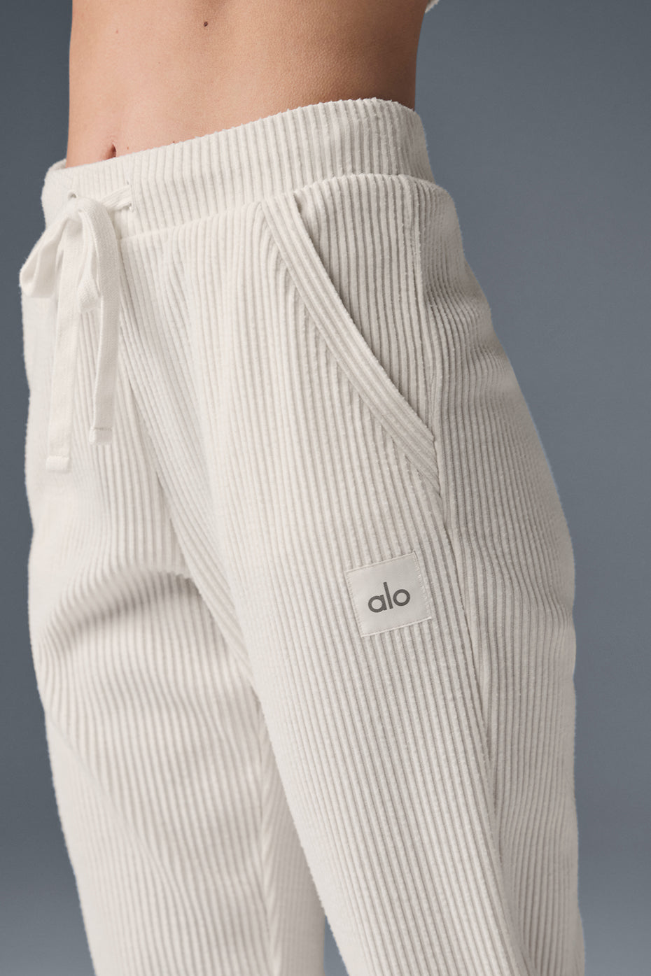 Alo Yoga Muse Sweatpant - Ivory