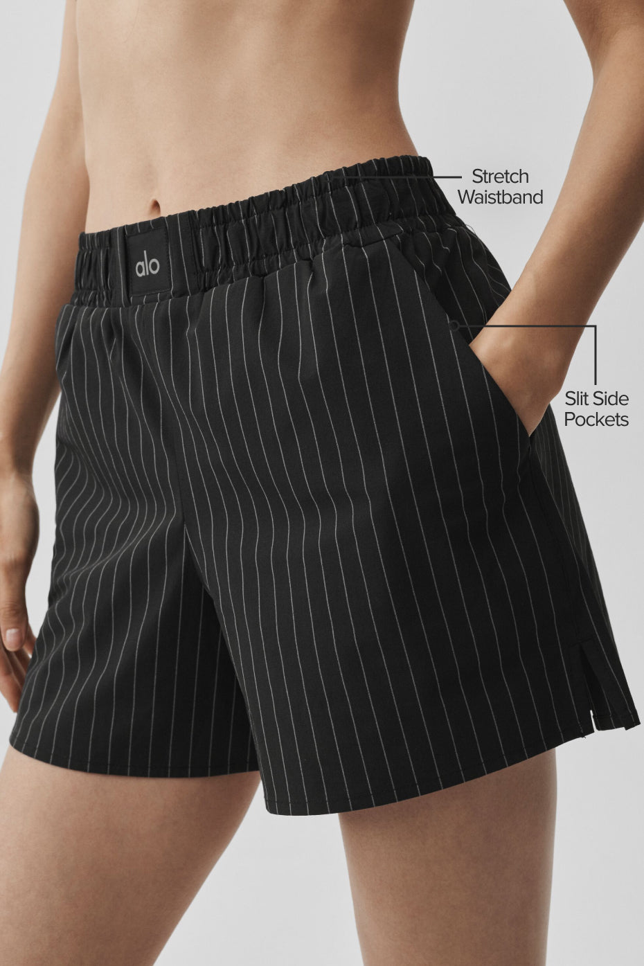 Alo Yoga Pinstripe Daylight Boxer Short - Black/Titanium