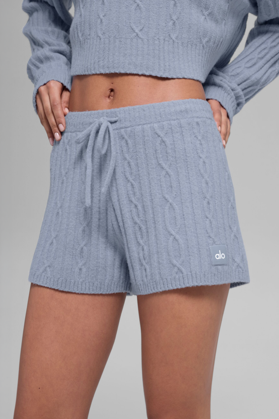 Alo Yoga Cable Knit Winter Bliss Short - Winter Frost