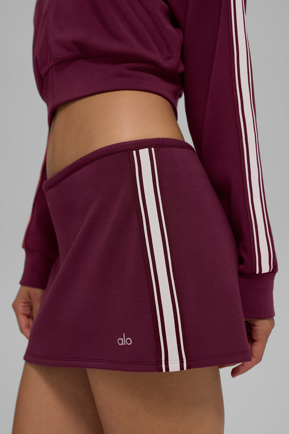 Alo Yoga Track Star Mini Skirt - Burgundy