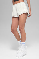 Alo Yoga Polar Fleece Retreat Short - White Heather Grey