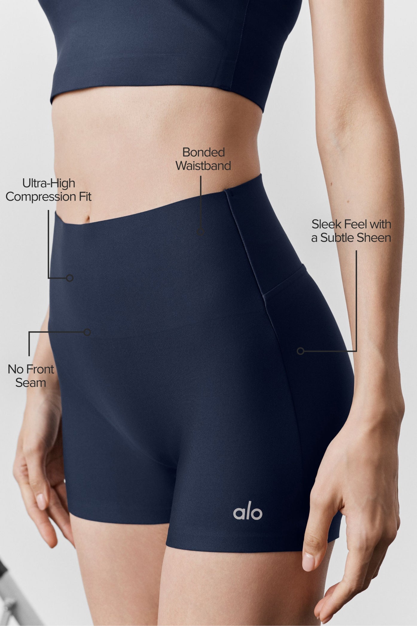 Alo Yoga 3" Airlift High-Waist Sleek Short - Navy