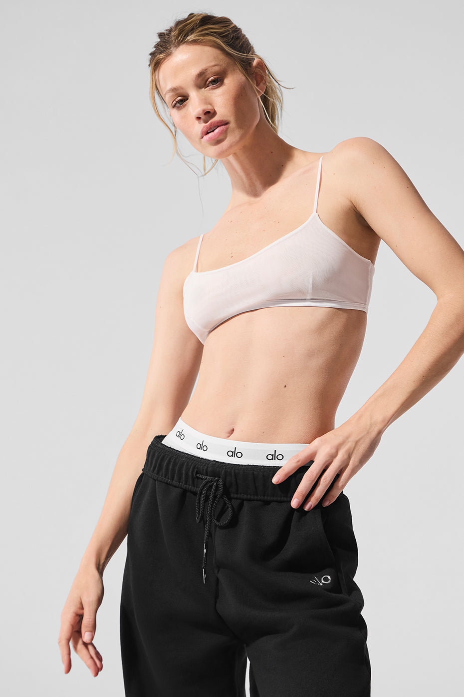 Alo Yoga Airmesh Venus Bralette - White