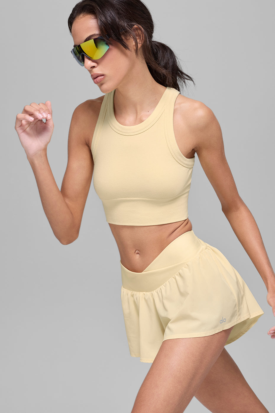 Alo Yoga Seamless Delight High Neck Bra - Candlelight Yellow