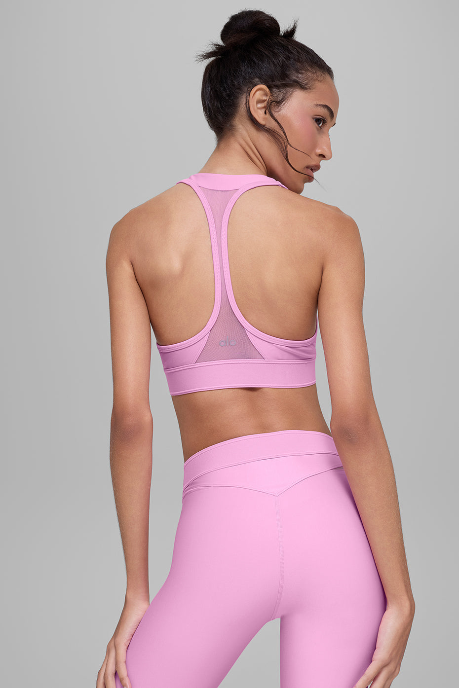 Alo Yoga Airlift Rebel Bra - Candy Heart Pink