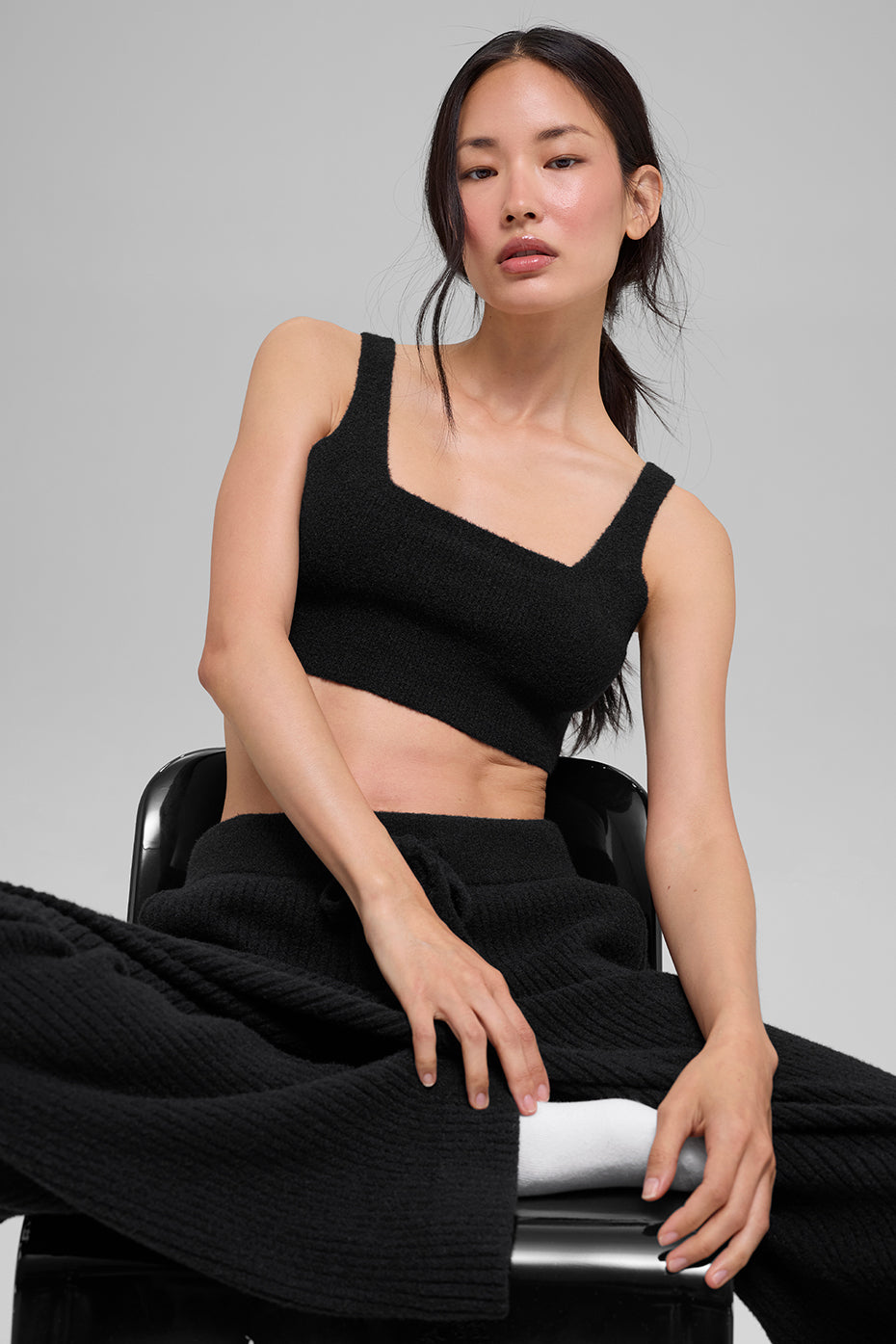 Alo Yoga Snuggle Up Sweater Bra - Black