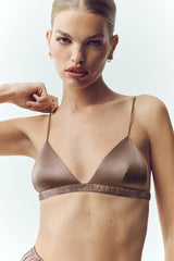 Alo Yoga Silk Luminous Bra - Alpine Cocoa