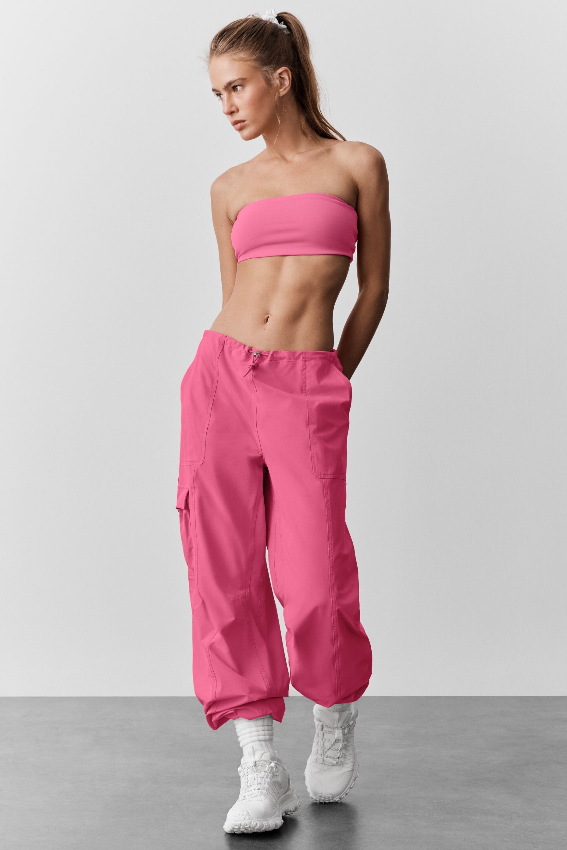 Alo Yoga Airbrush Bandeau Bra - Paradise Pink