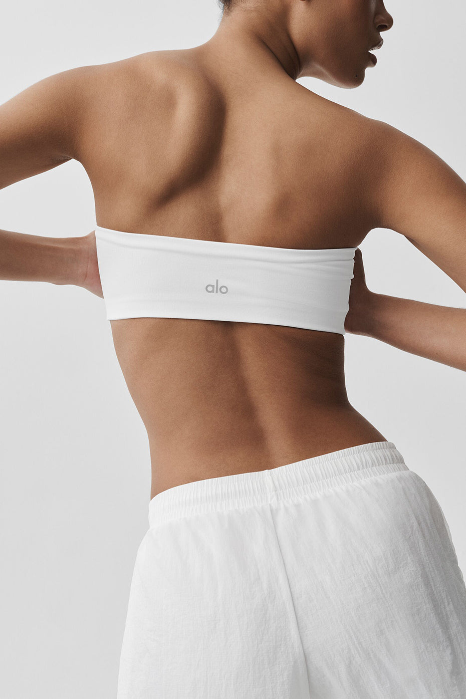 Alo Yoga Airbrush Bandeau Bra - White